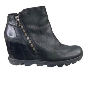 Sorel Women's Joan Of Arctic III Black Leather Hidden Wedge Boot Size US 9.5